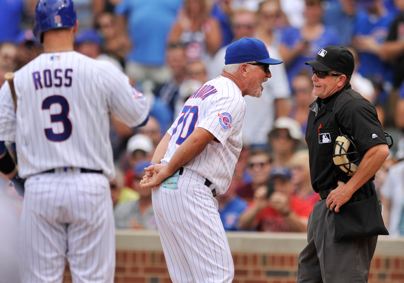 Illustration for article titled Umpire Jerry Meals Is Small, Most Baseball Men Are Large: Physical Comedy Ensues